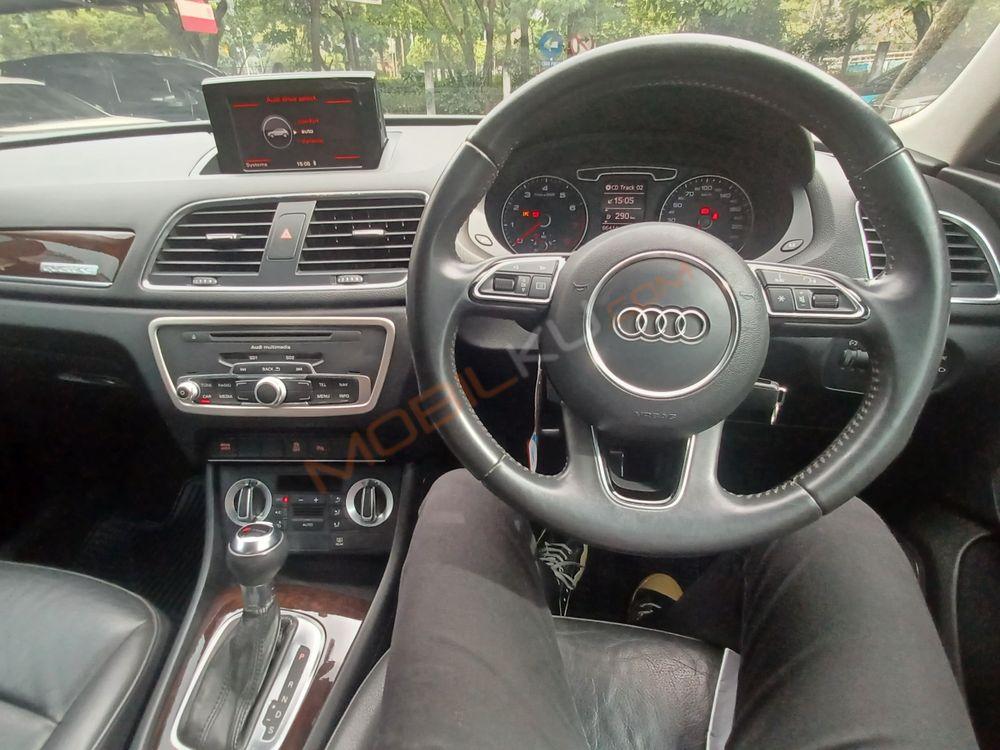 Mobil Audi Q3 2014
