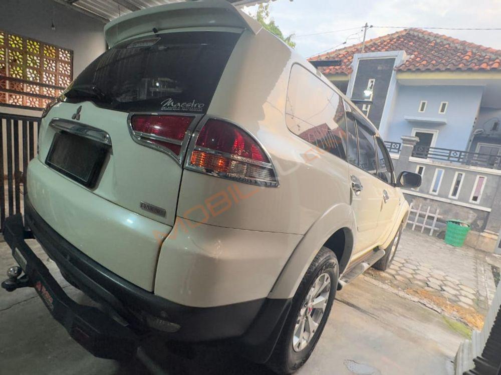 Mobil Mitsubishi Pajero Sport 2015