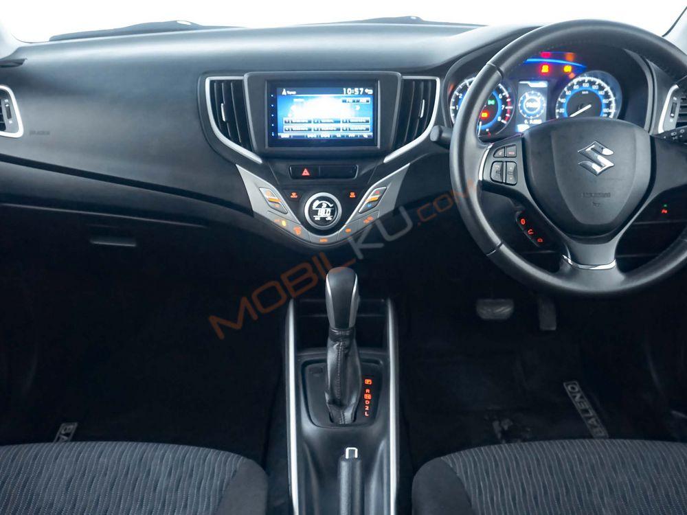 Mobil Suzuki Baleno 2019