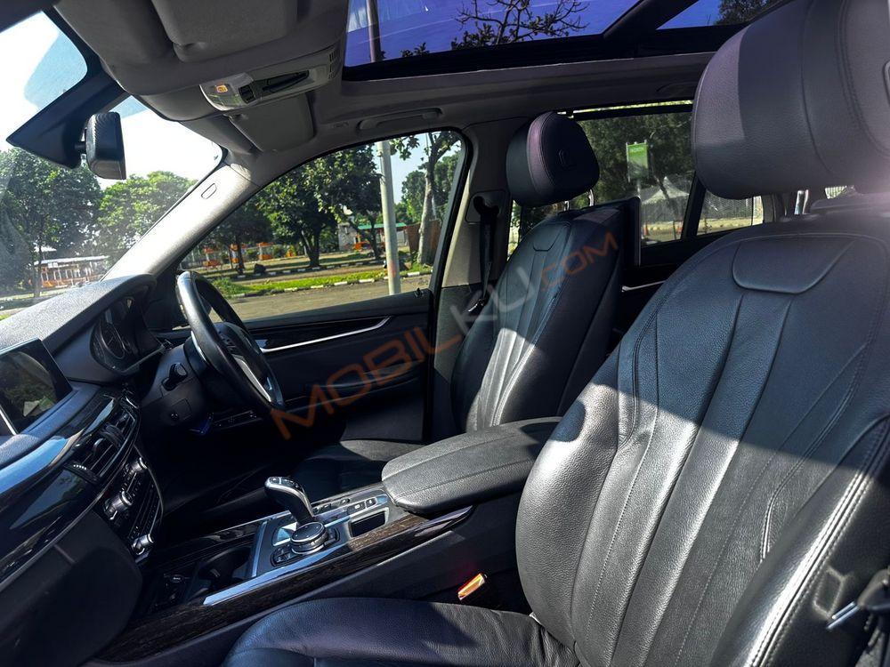 Mobil BMW X5 2015