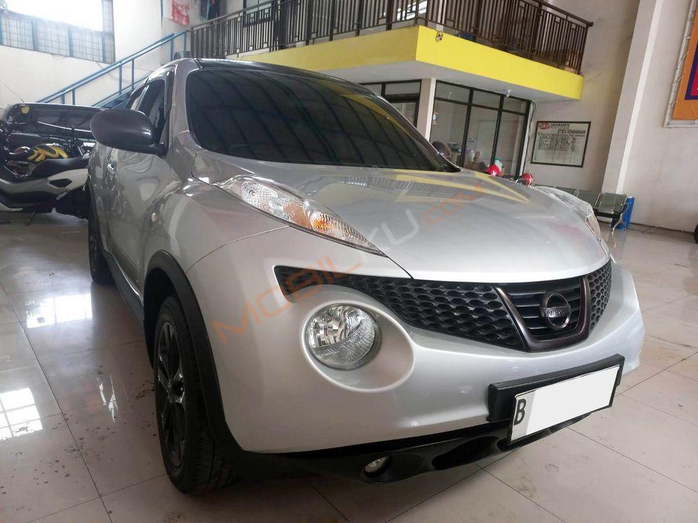 Mobil Nissan Juke 2013