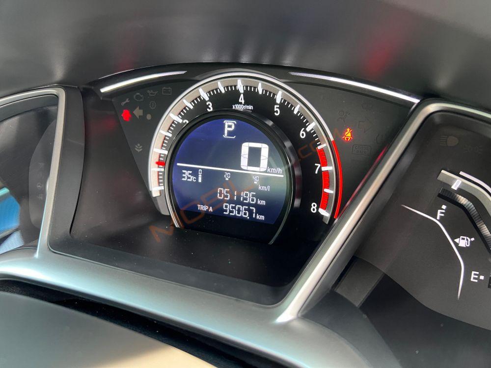 Mobil Honda Civic Sedan 2016