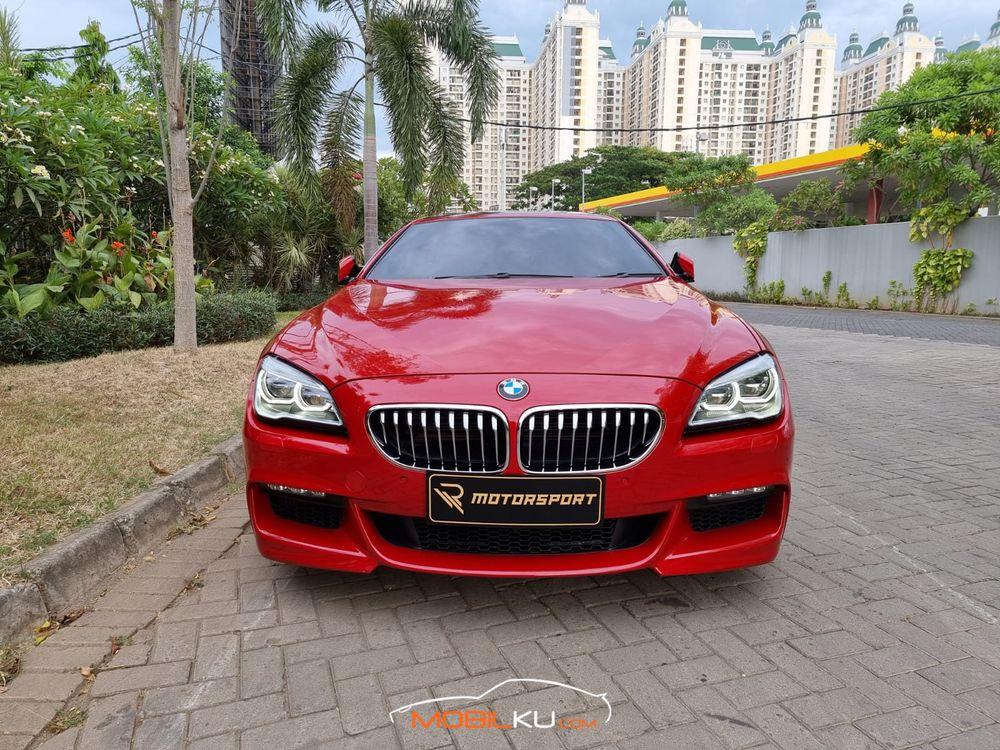 Mobil BMW 6 Series 2015