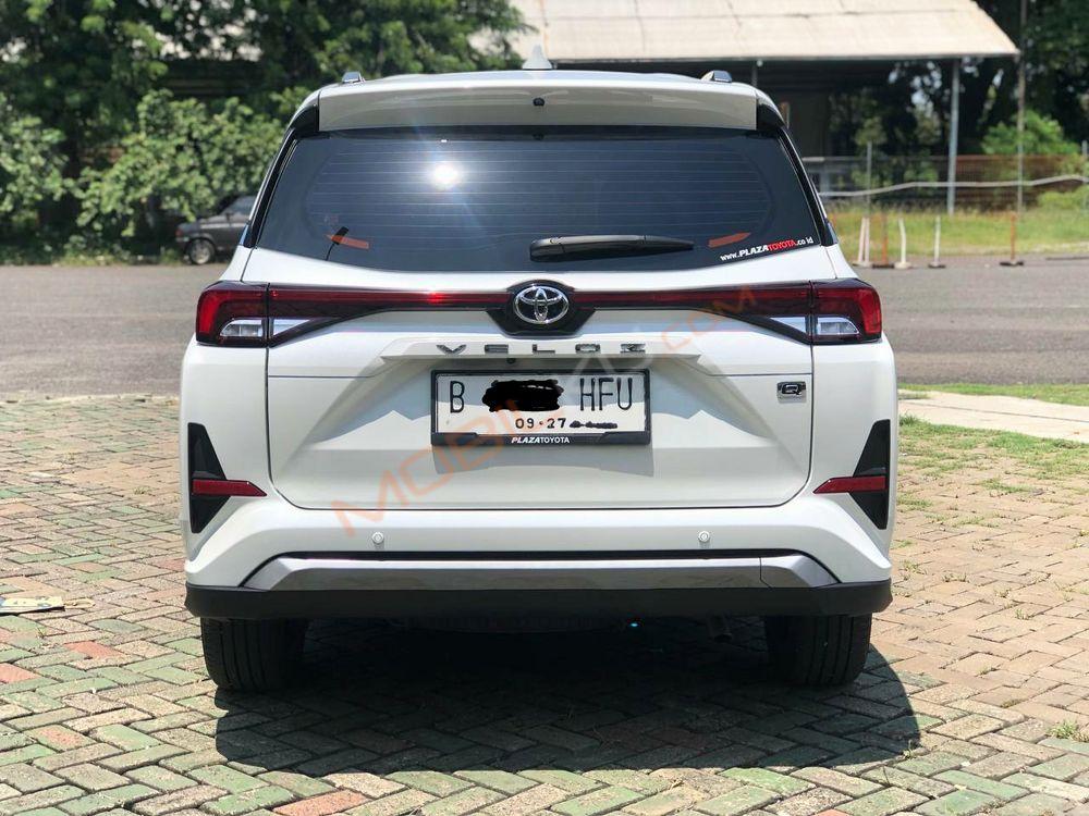 Mobil Toyota Veloz 2022