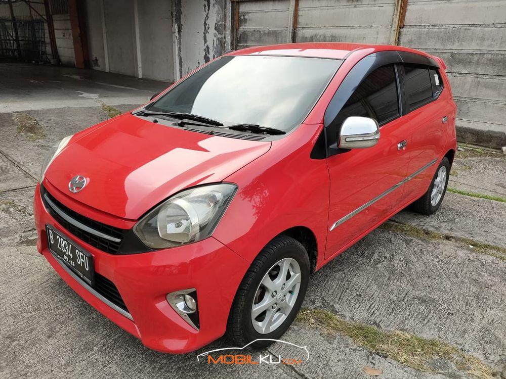 Mobil Daihatsu Ayla 2015