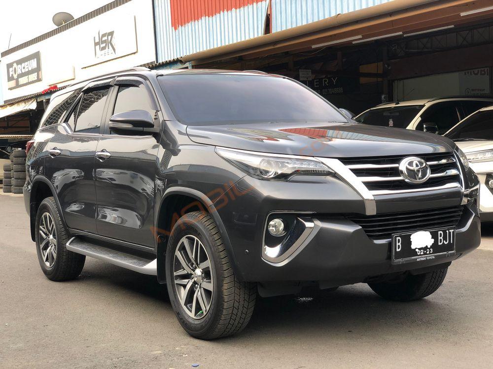 Mobil Toyota Fortuner 2017