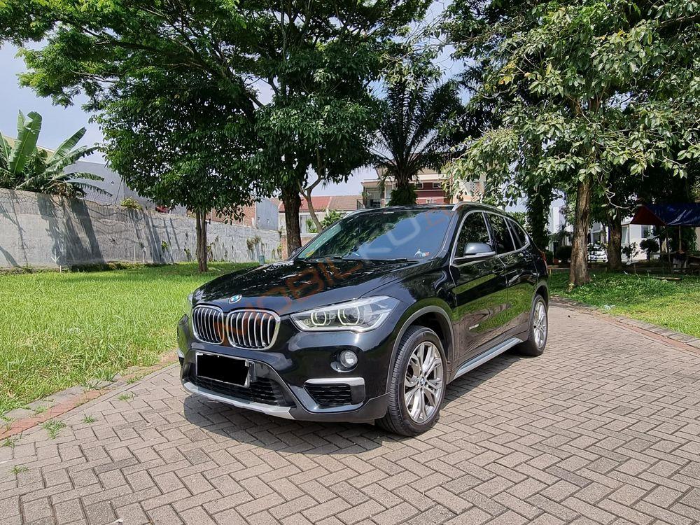 Mobil BMW X1 2016