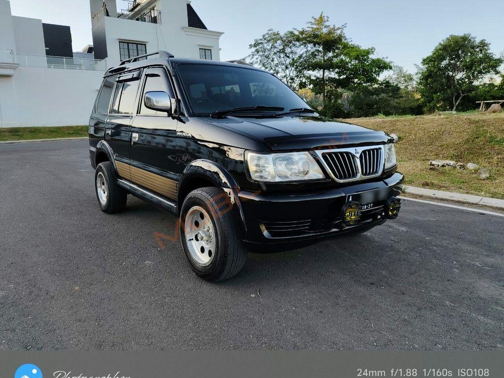 Mobil Mitsubishi Kuda 2003