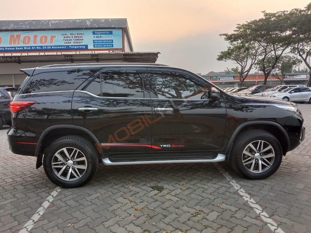 Mobil Toyota Fortuner 2019