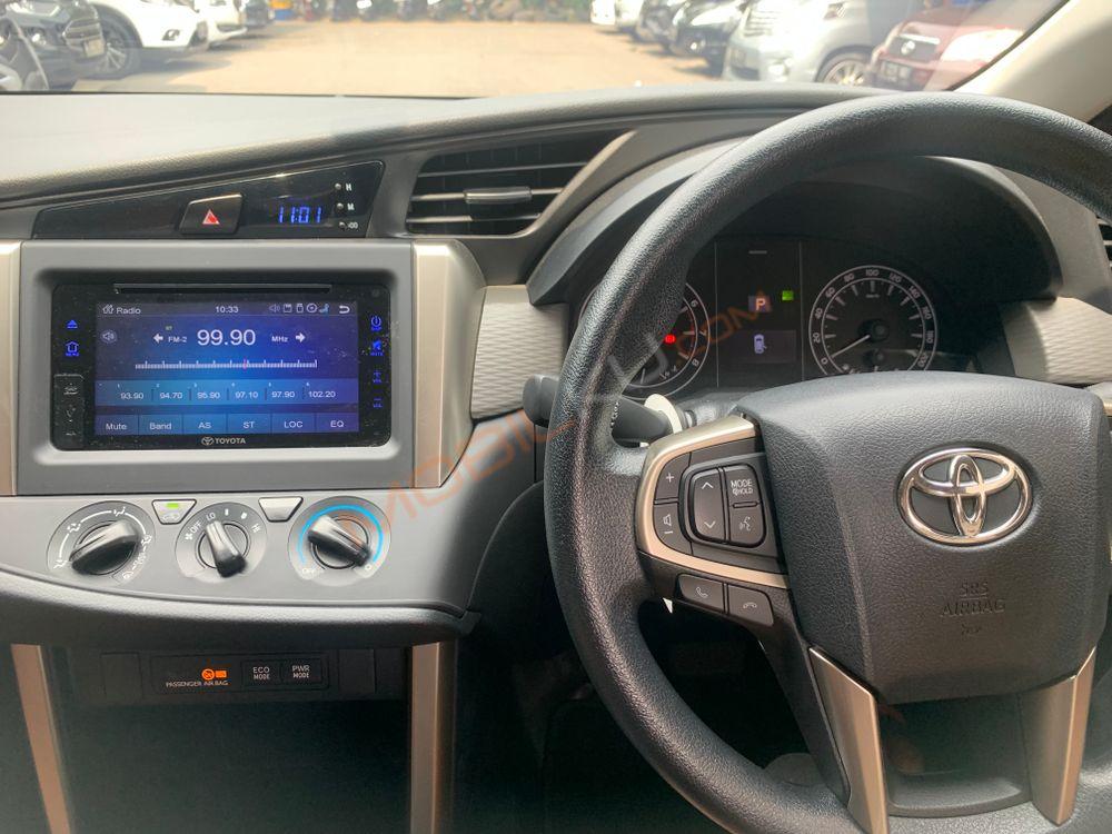 Mobil Toyota Kijang Innova 2020