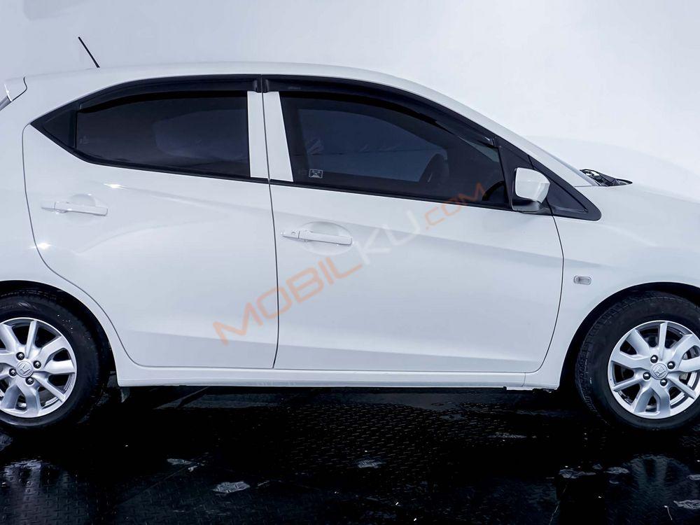 Mobil Honda Brio 2022
