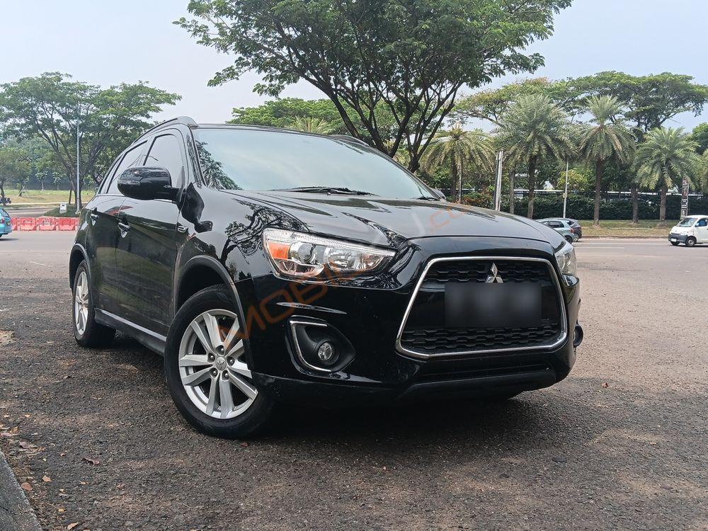 Mobil Mitsubishi Outlander Sport 2014