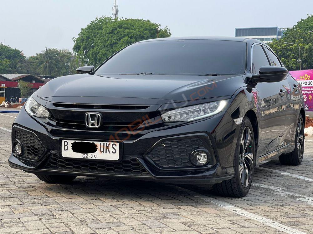 Mobil Honda Civic Hatchback 2018