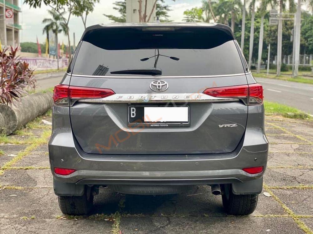 Mobil Toyota Fortuner 2017