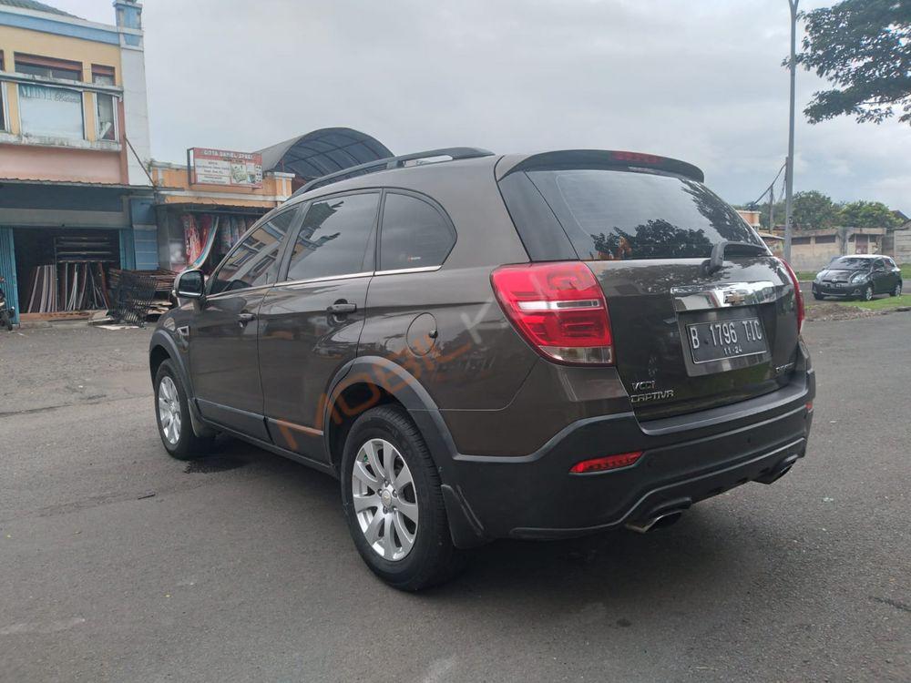Mobil Chevrolet Captiva 2014