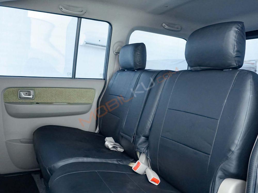 Mobil Suzuki APV 2016