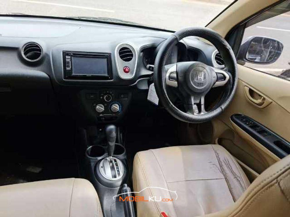 Mobil Honda Mobilio 2014