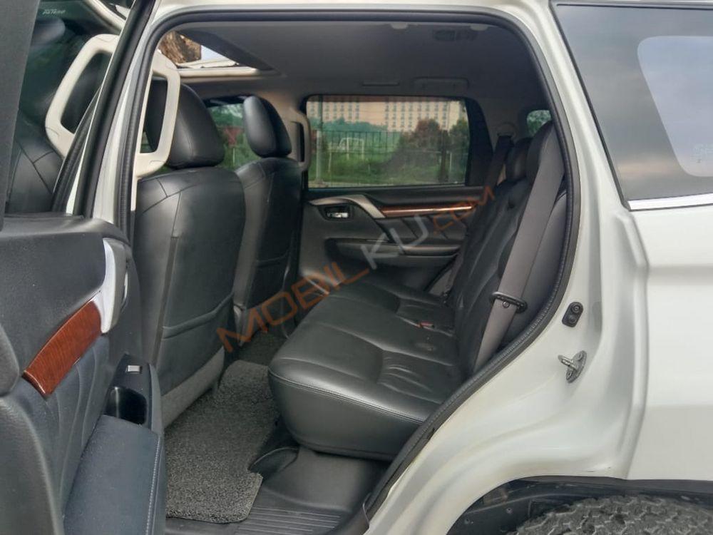 Mobil Mitsubishi Pajero Sport 2016