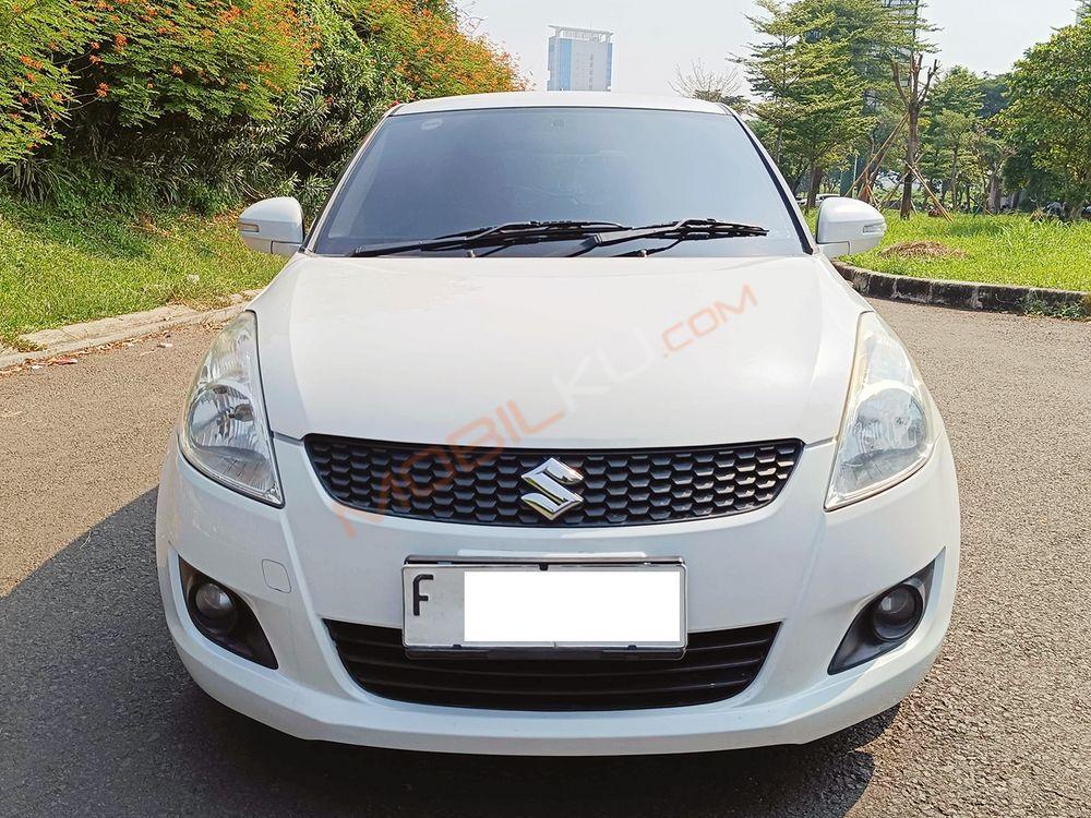 Mobil Suzuki Swift 2013