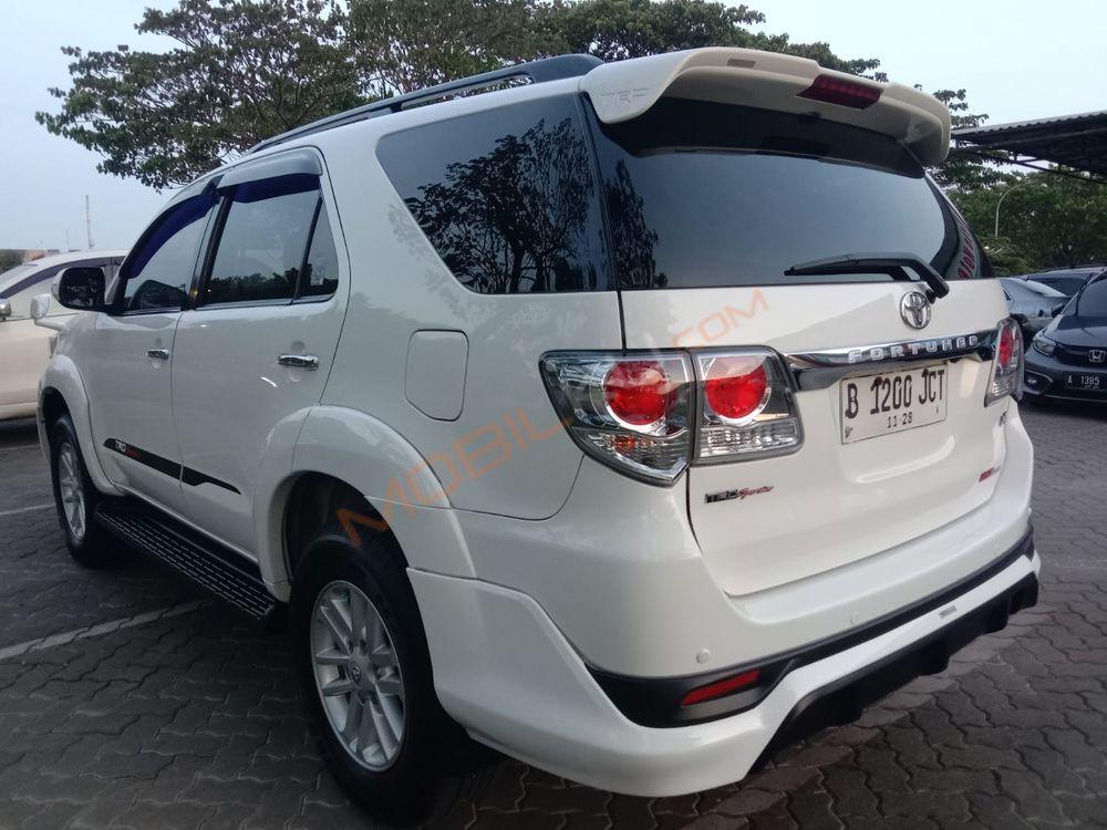 Mobil Toyota Fortuner 2013