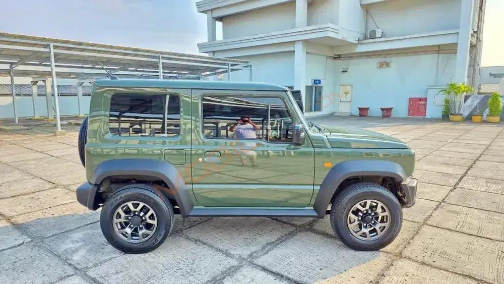 Mobil Suzuki Jimny 2020