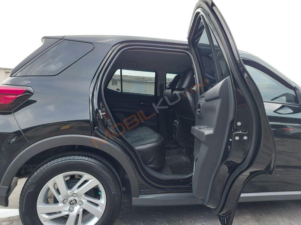 Mobil Toyota Raize 2022