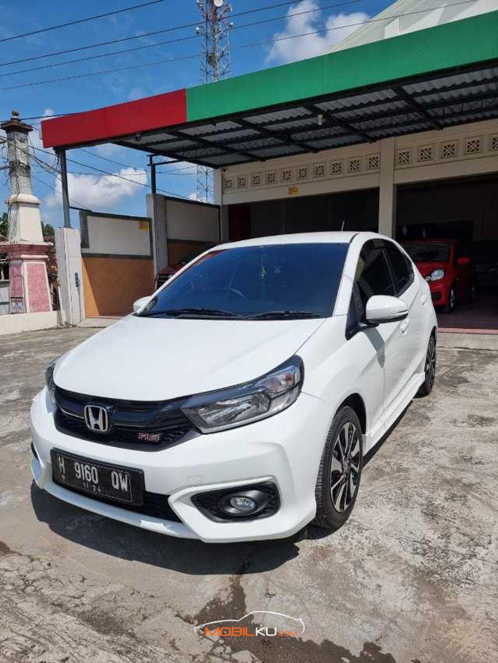 Mobil Honda Brio 2019