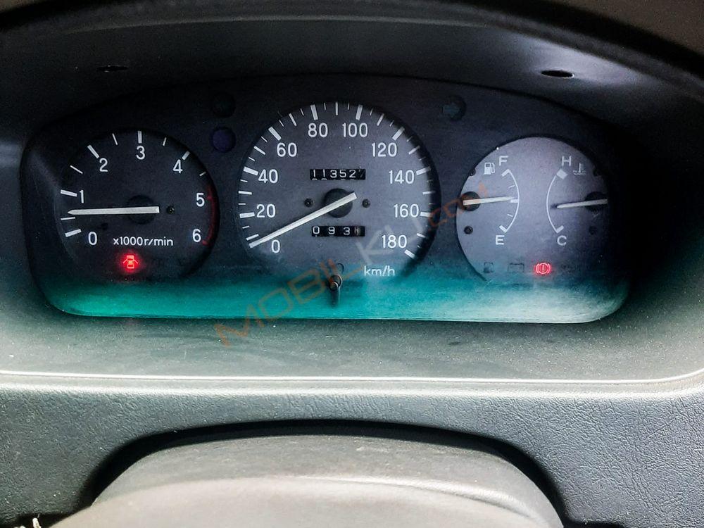 Mobil Mitsubishi Kuda 2003