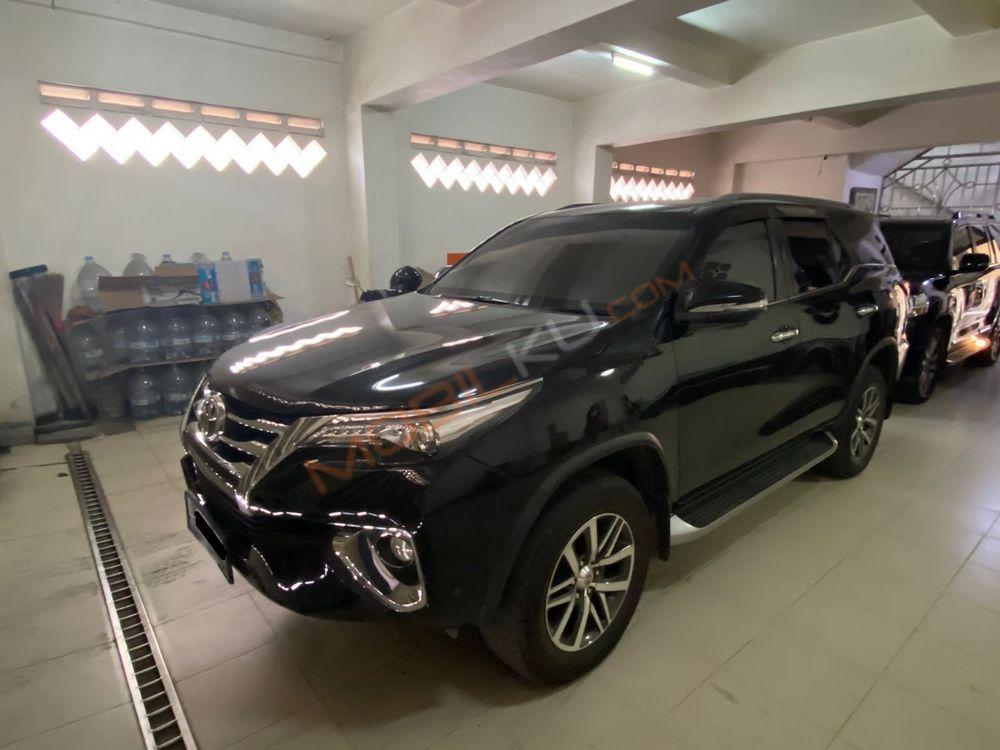 Mobil Toyota Fortuner 2017