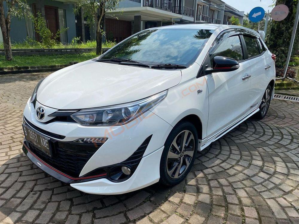 Mobil Toyota Yaris 2019