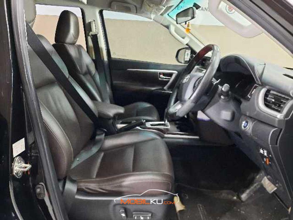 Mobil Toyota Fortuner 2016