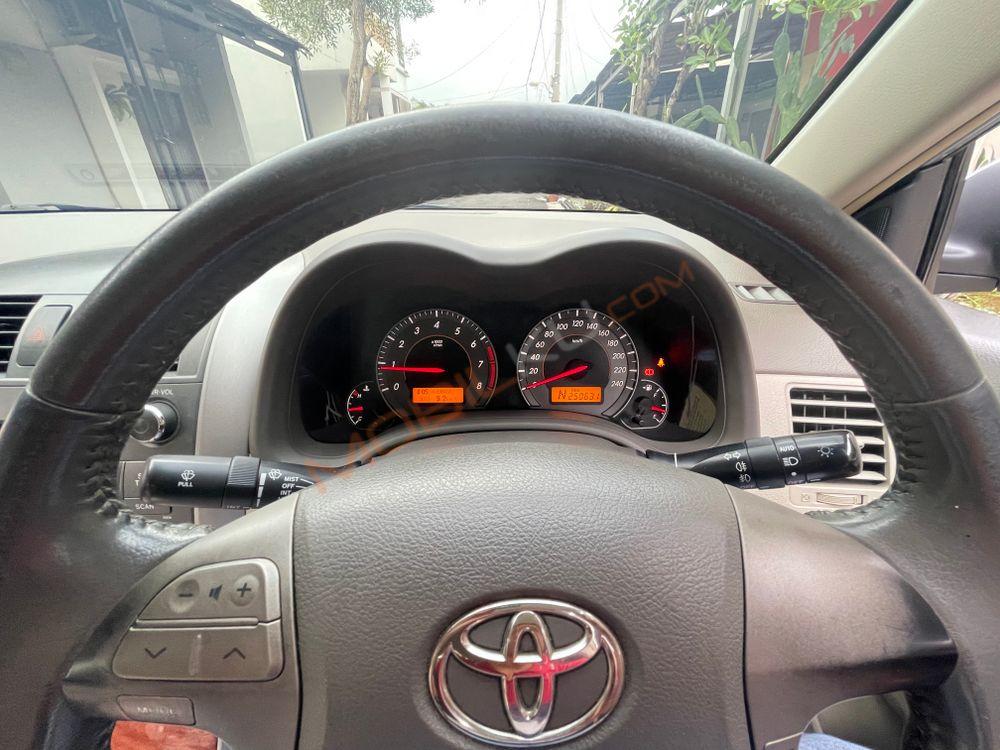 Mobil Toyota Corolla 2009