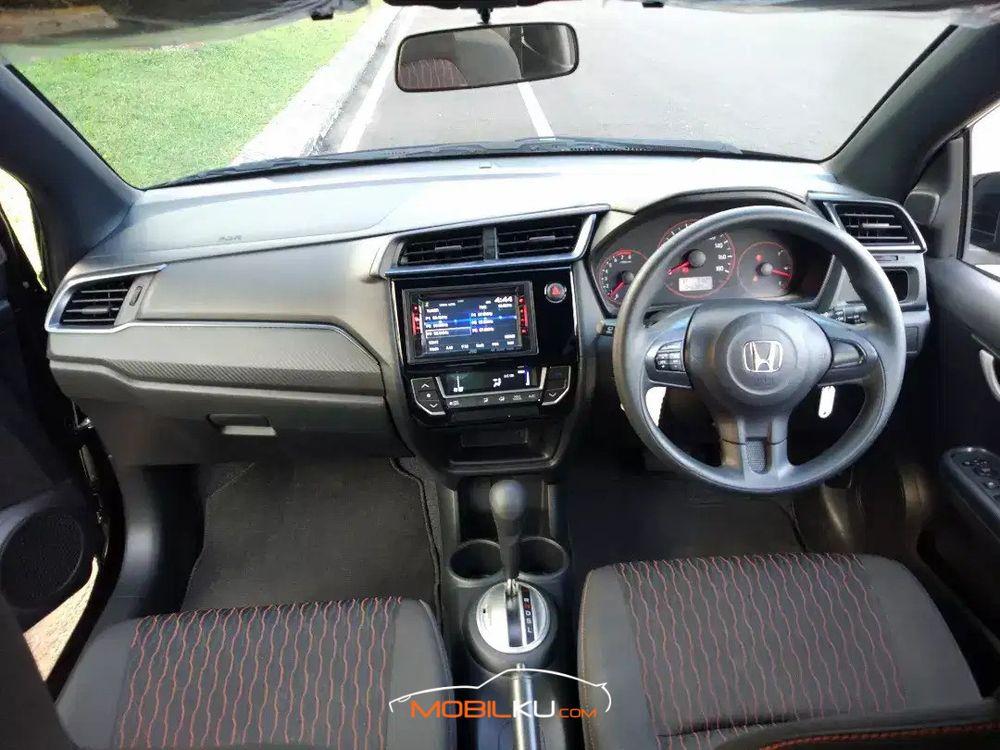 Mobil Honda Brio 2016