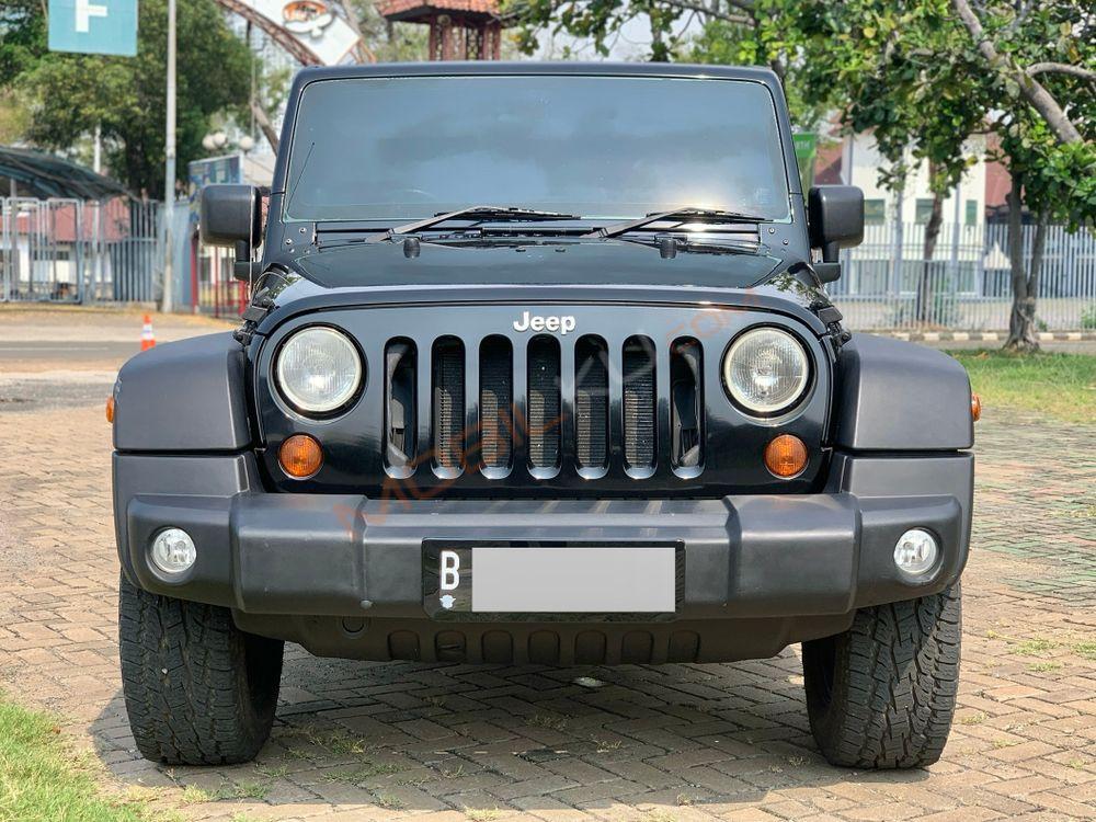 Mobil Jeep Wrangler 2011