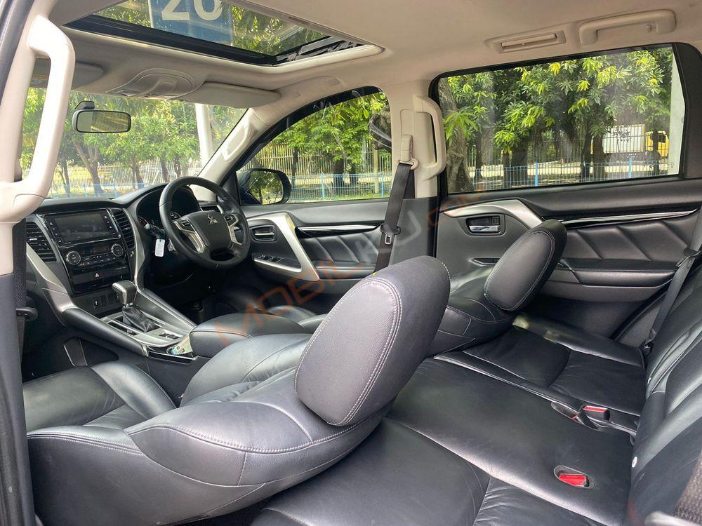 Mobil Mitsubishi Pajero 2018