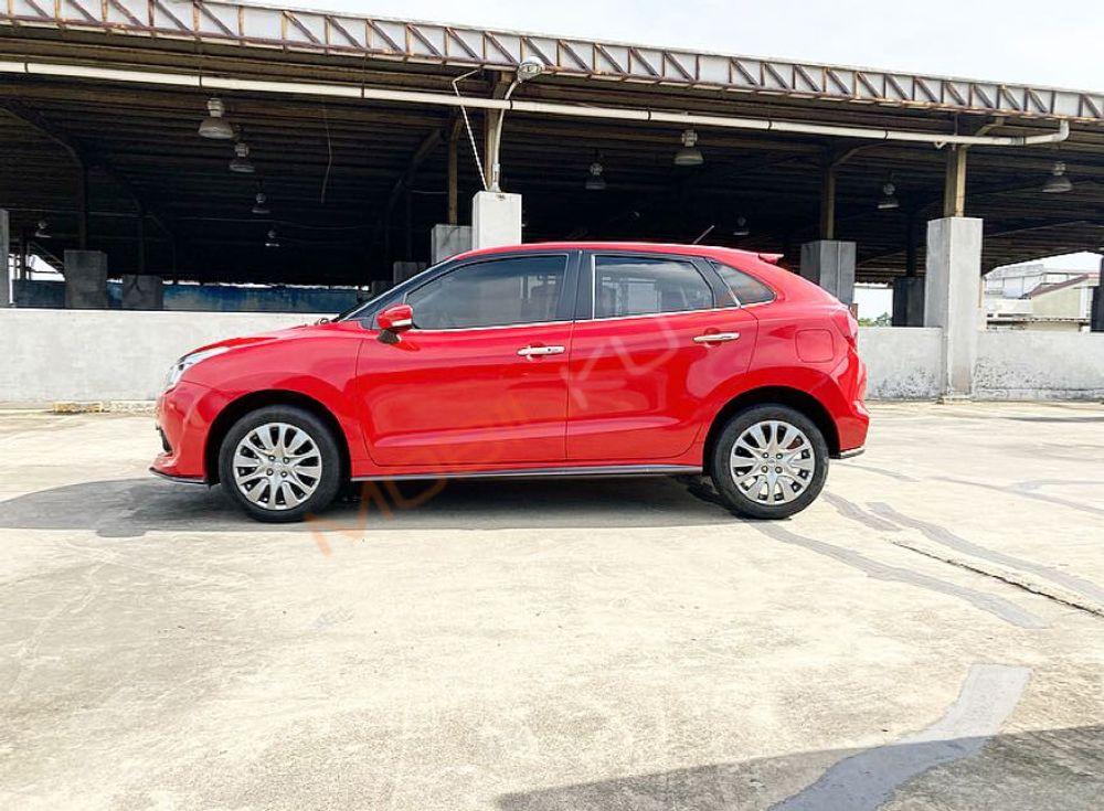 Mobil Suzuki Baleno 2017