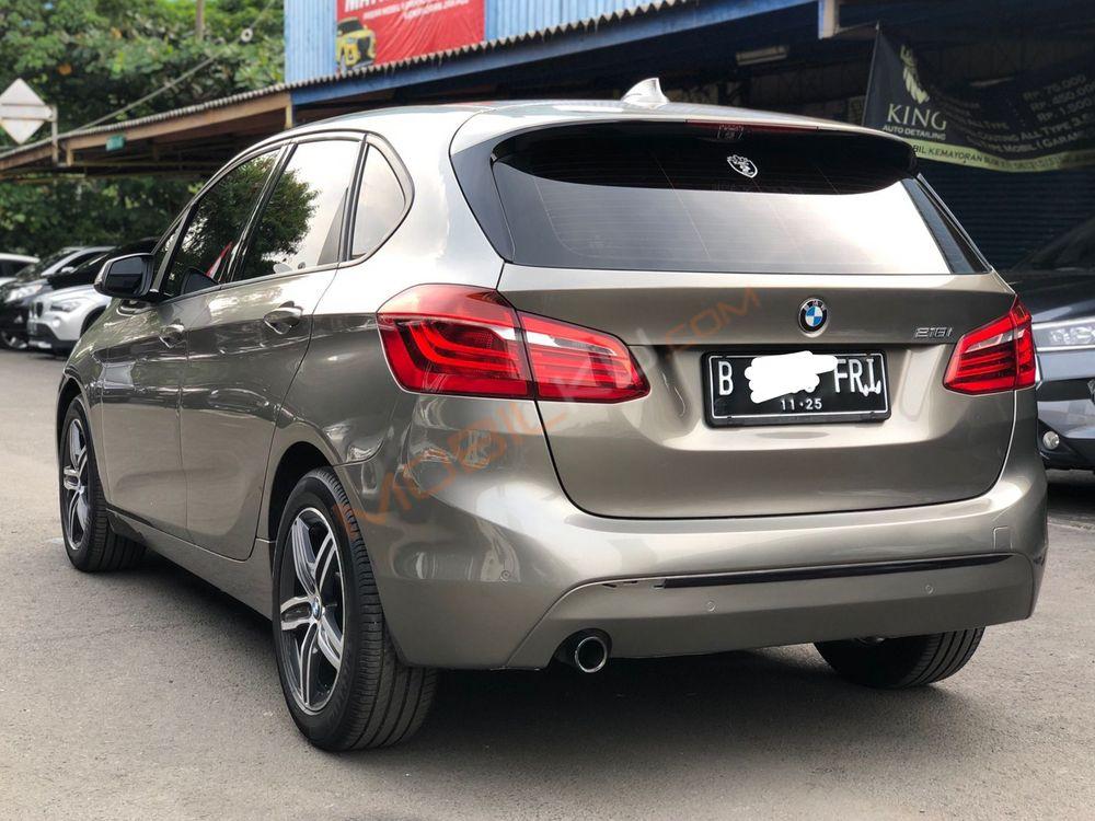 Mobil BMW 2 Series 2015