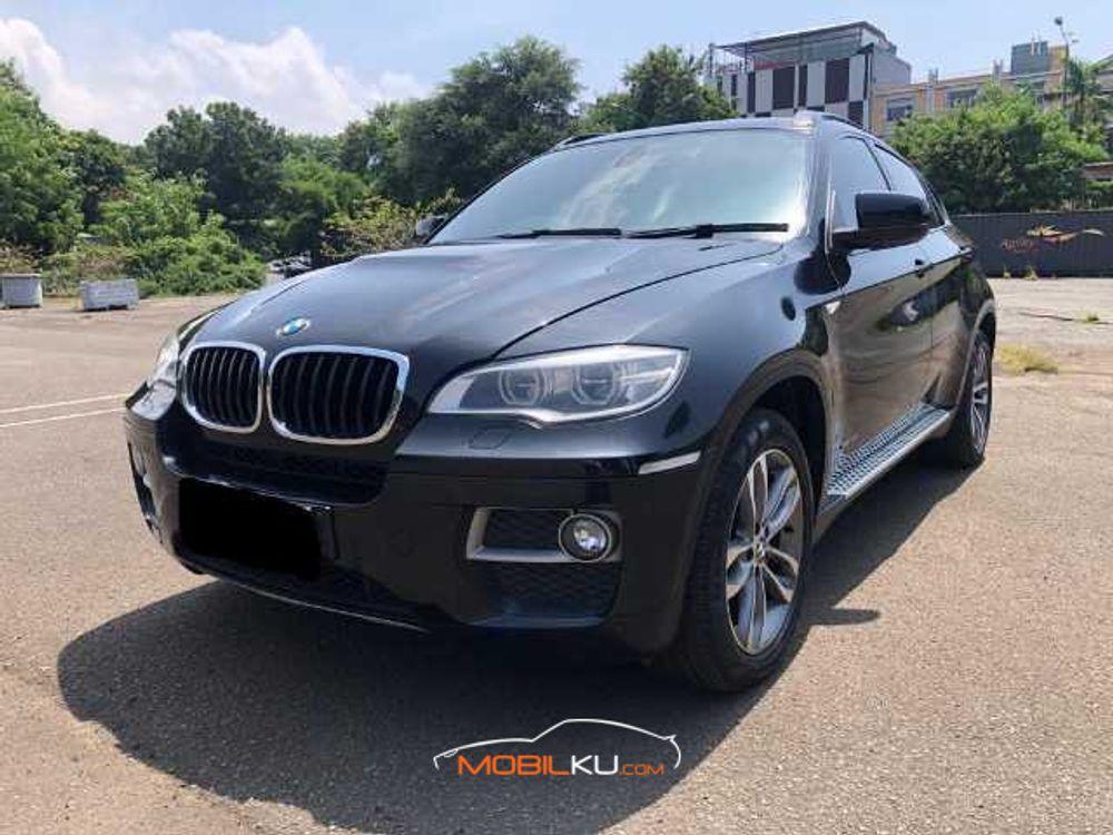 Mobil BMW X6 2013