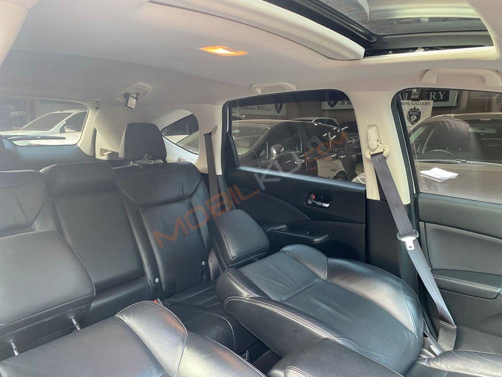 Mobil Honda CR-V 2015