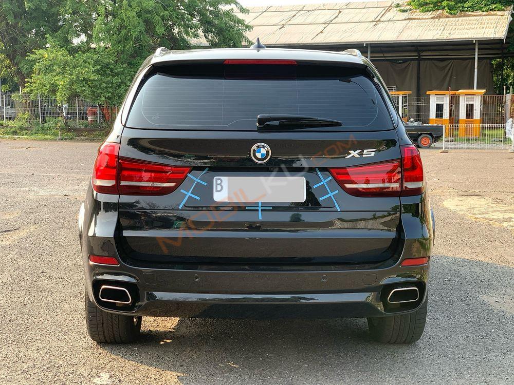Mobil BMW X5 2015