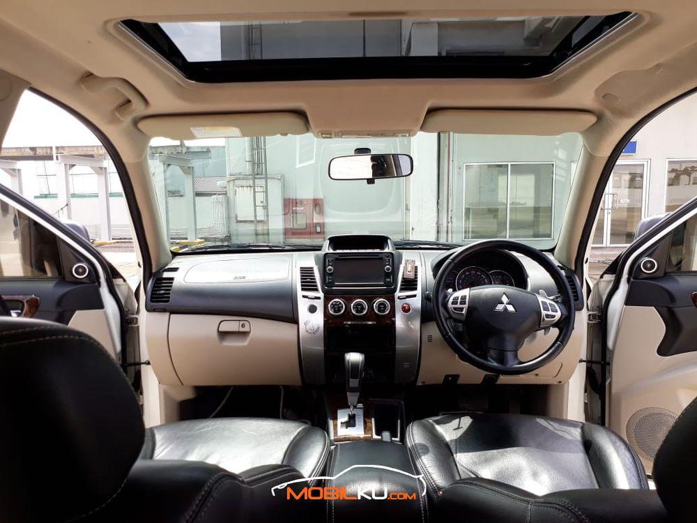 Mobil Mitsubishi Pajero Sport 2014