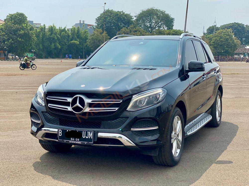 Mobil Mercedes-Benz GLE 2016