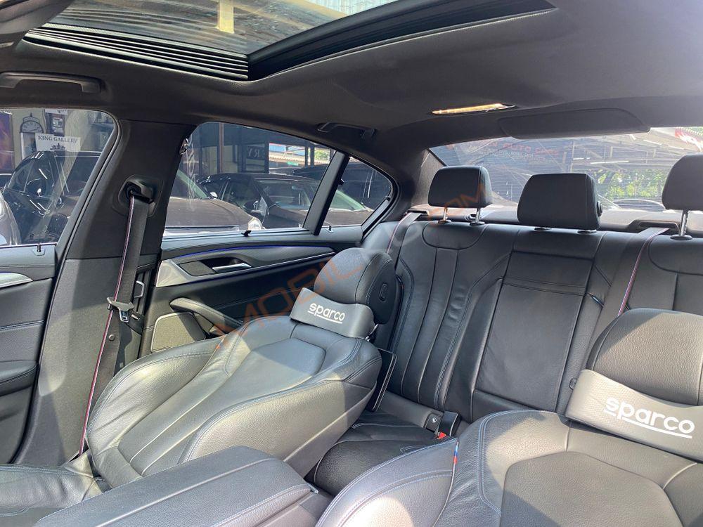 Mobil BMW 5 Series 2020