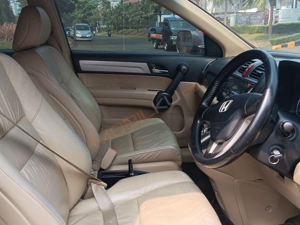 Mobil Honda CR-V 2010