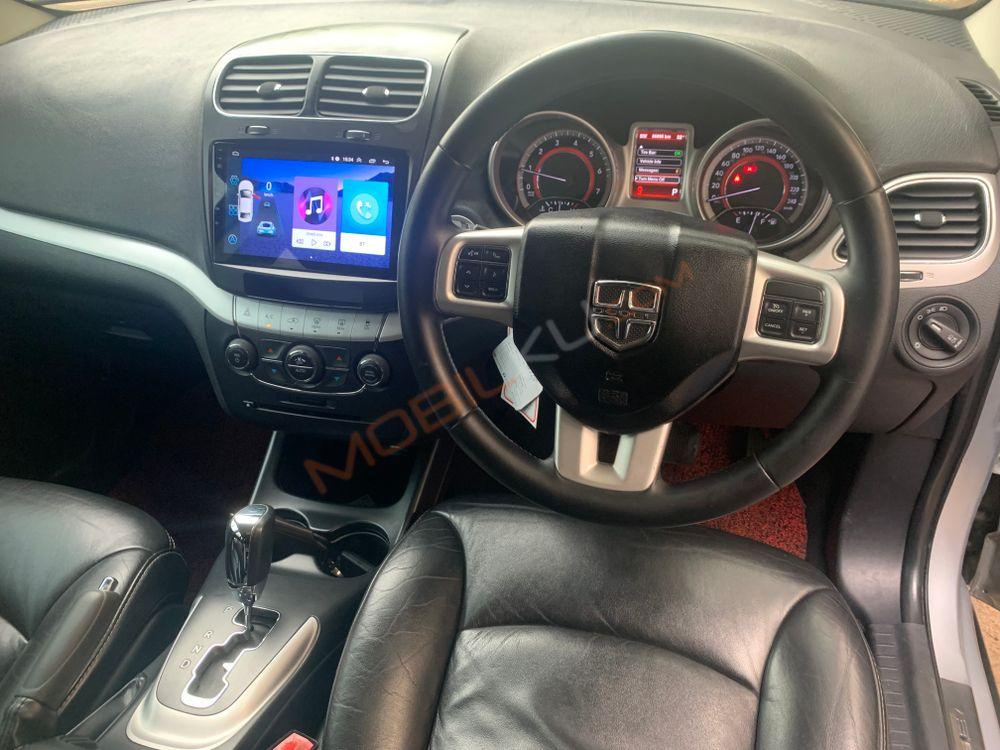 Mobil Dodge Journey 2014