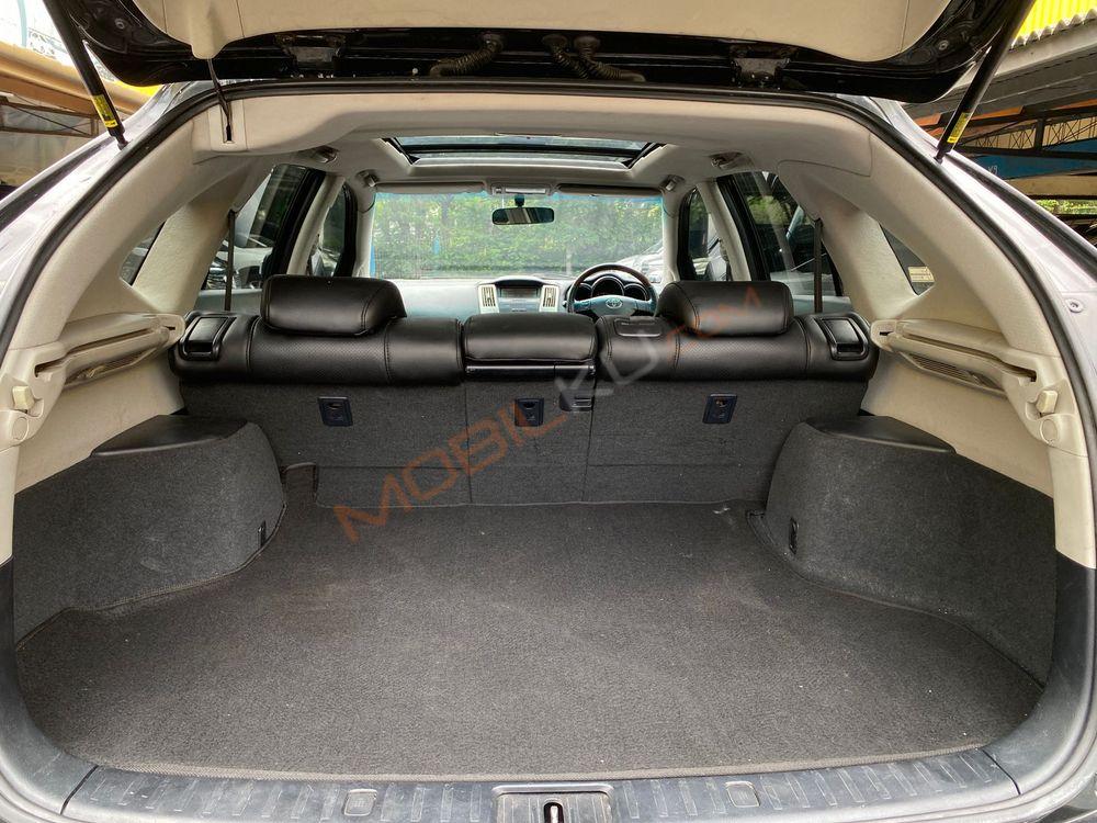 Mobil Toyota Harrier 2010