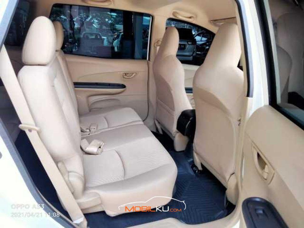 Mobil Honda Mobilio 2016