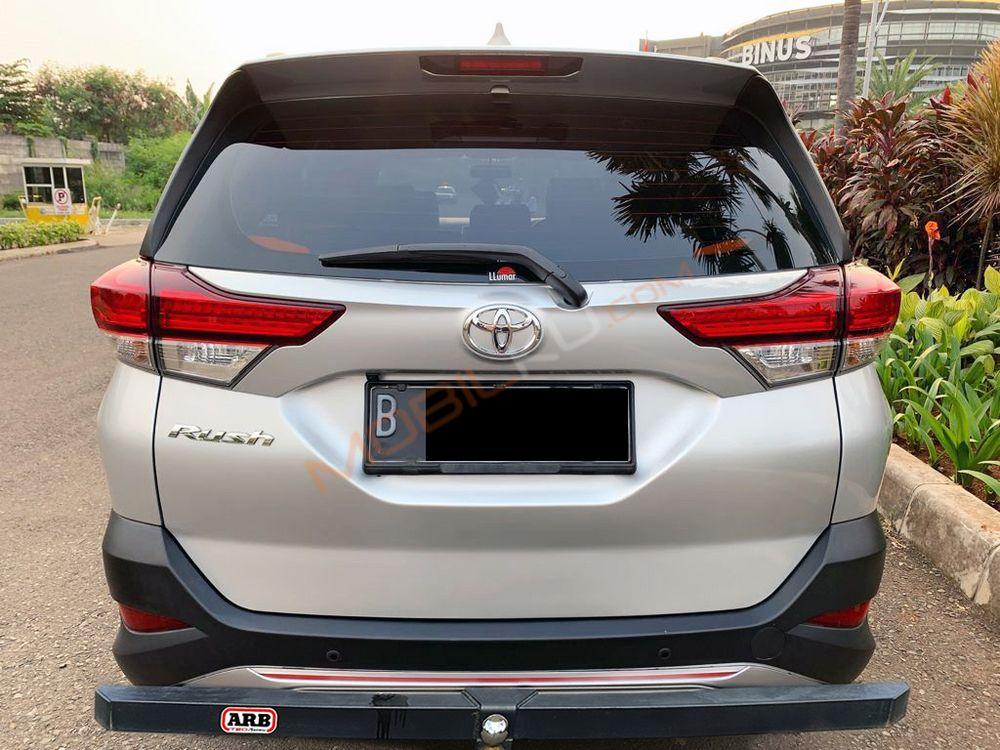 Mobil Toyota Rush 2020
