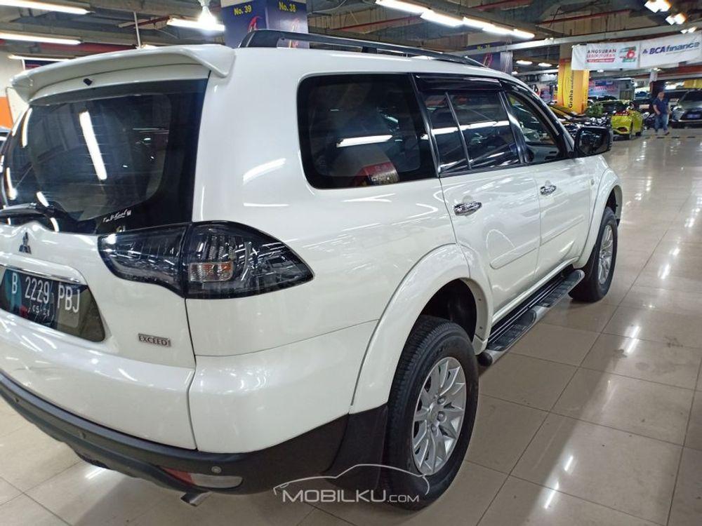 Mobil Mitsubishi Pajero Sport 2011