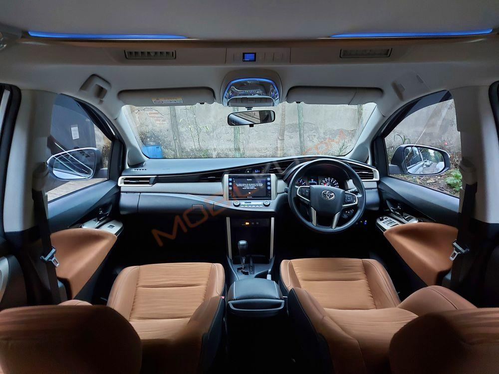 Mobil Toyota Kijang Innova 2017